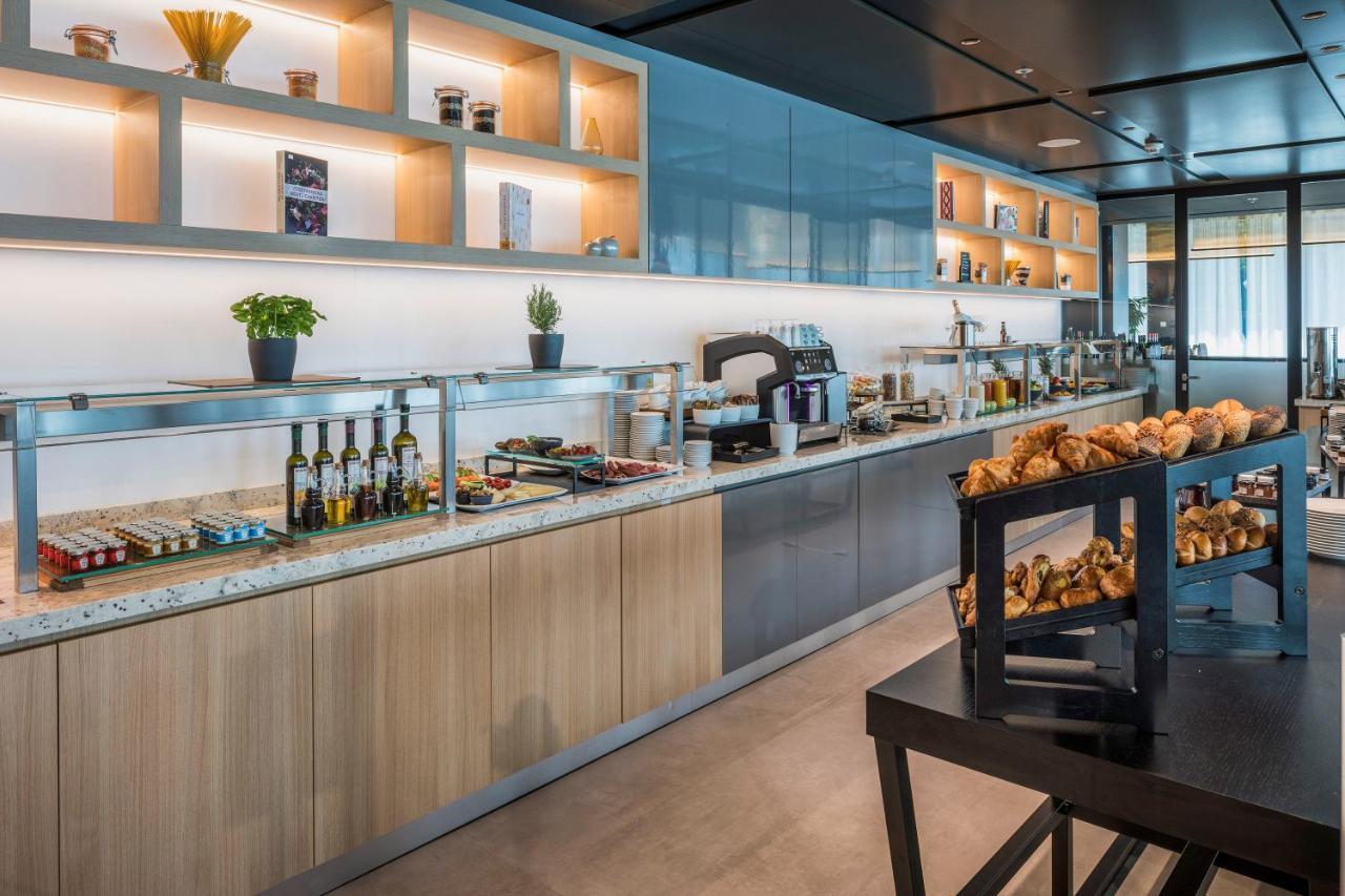 Meliá Frankfurt City Francoforte sul Meno Esterno foto