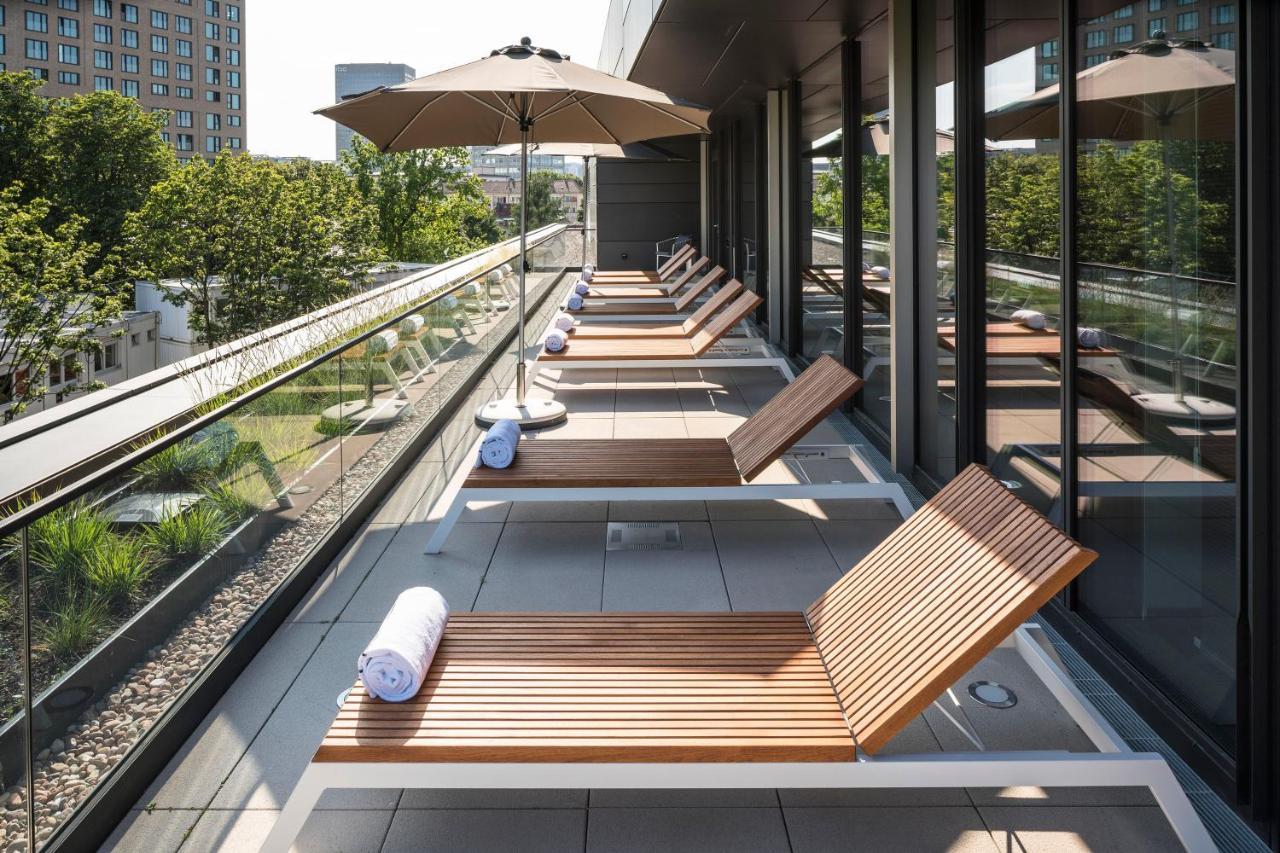 Meliá Frankfurt City Francoforte sul Meno Esterno foto